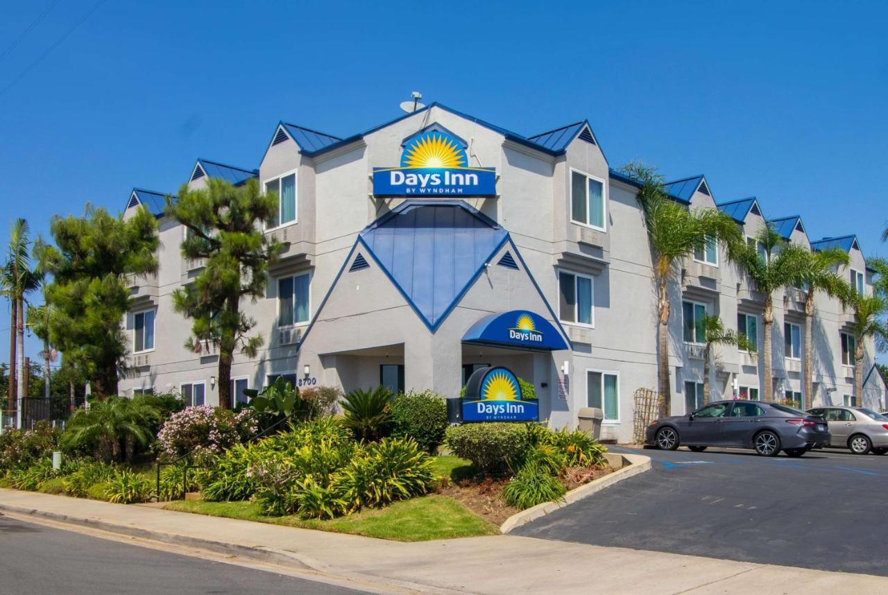 Days Inn By Wyndham Carlsbad Bagian luar foto